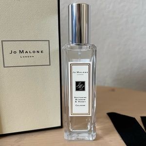 Jo Malone London- nectarine blossom and honey